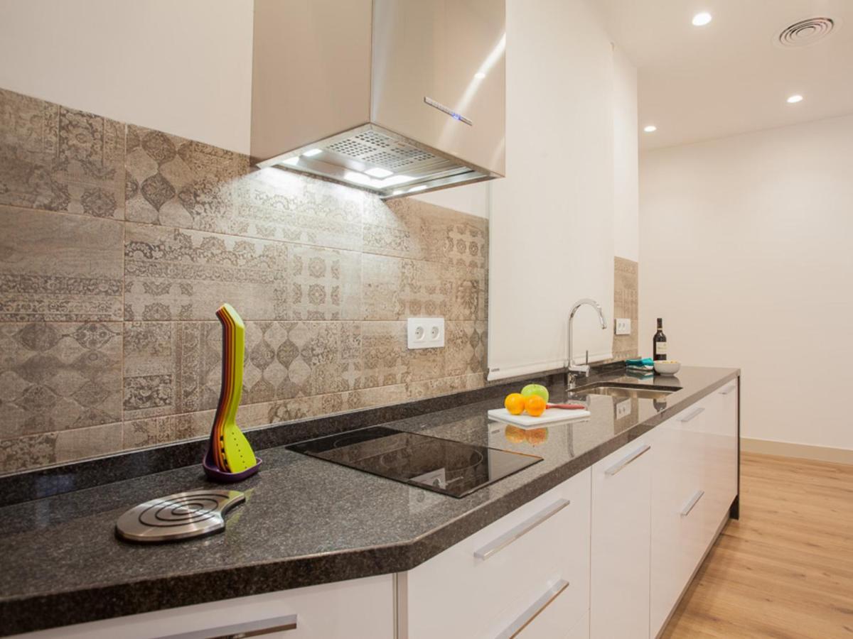Del Parque Flats Santos Exclusive Lägenhet Málaga Exteriör bild